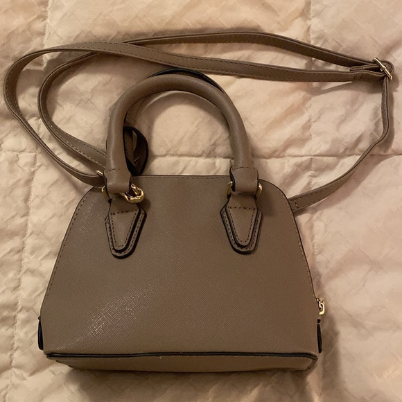Steve Madden Adjustable Strap BFaith Crossbody Dome Style Satchel - Picture 4 of 7